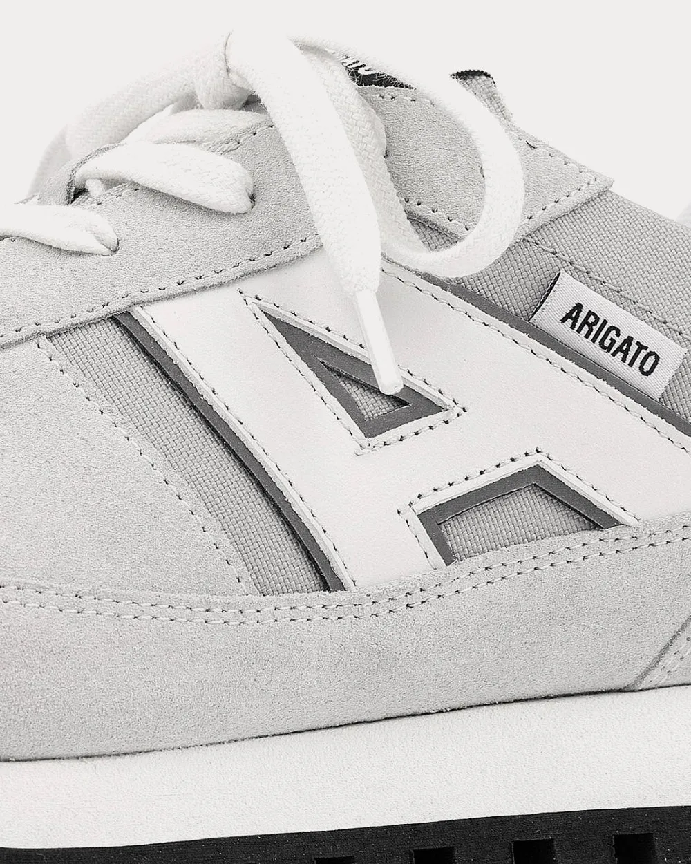 Aeon Runner Light Grey Low Top Sneakers