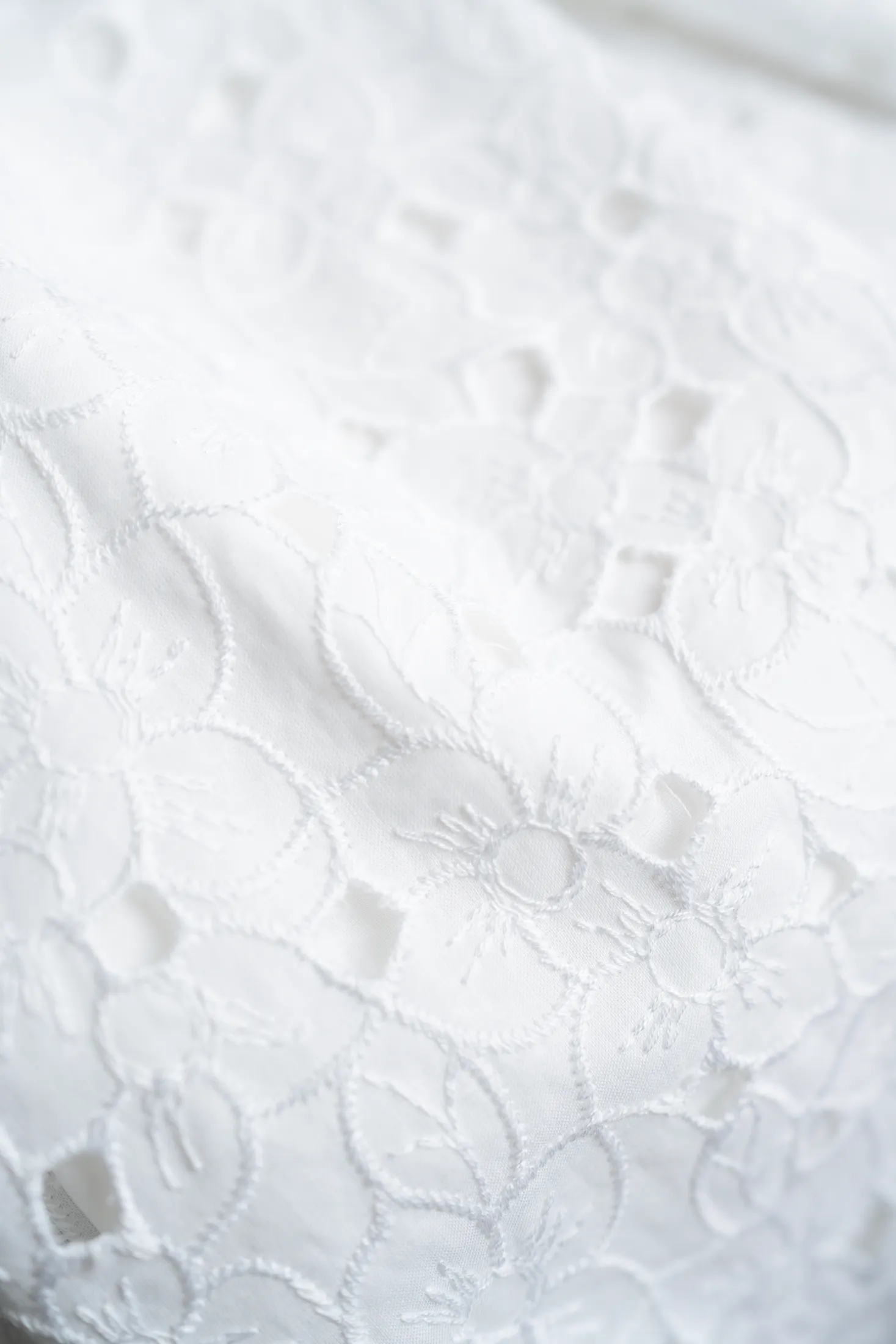 AFZELIA WHITE FLORAL BRODERIE ANGLAISE COTTON-POPLIN PENCIL DRESS