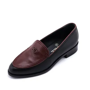 Chanel Black & Burgundy CC Loafers Size US 5.5 | EU 35.5