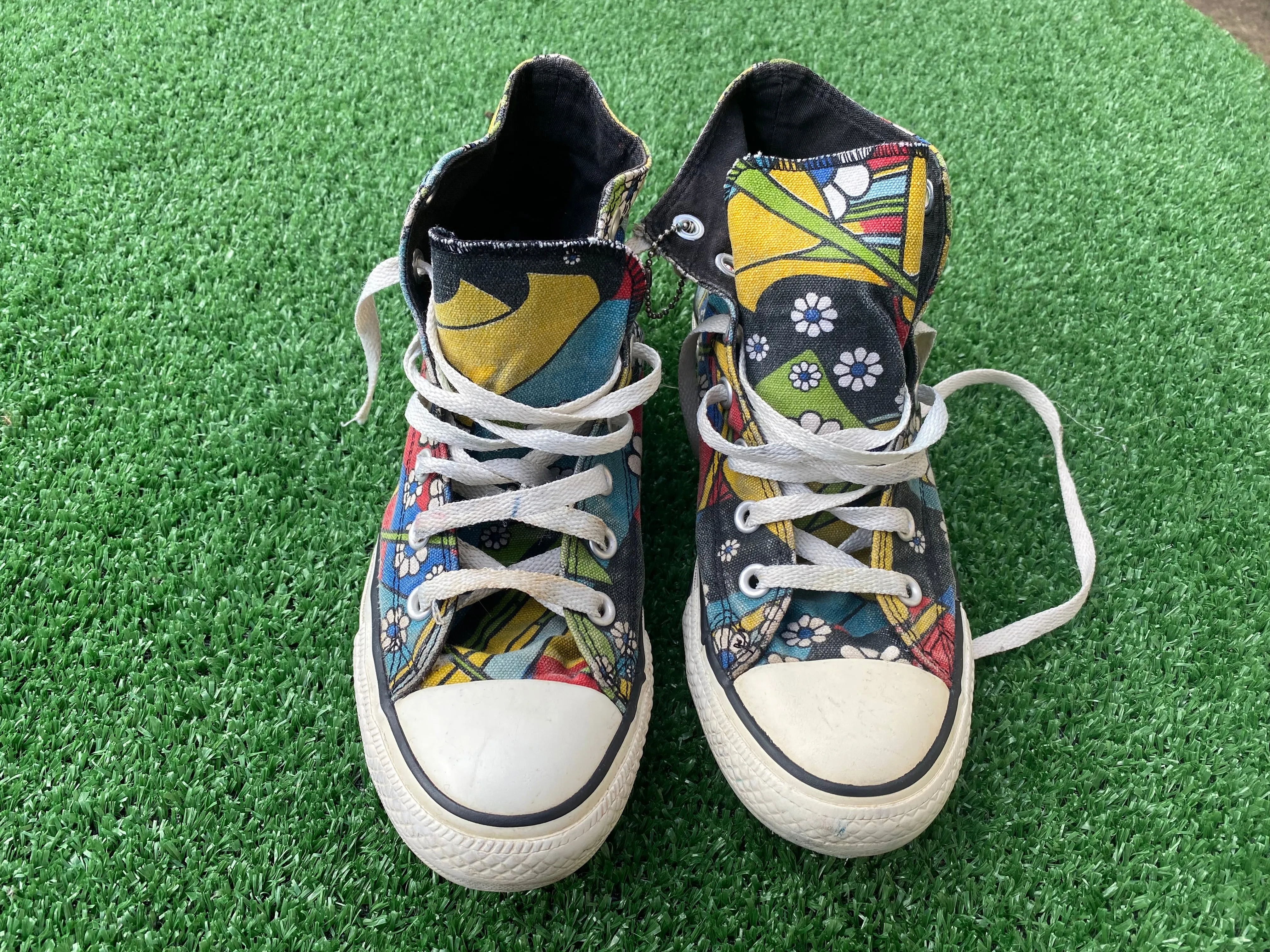 Converse All Star Chuck Taylor Mens UK Size 6 Womans UK Size 8 EU Size 39 Shoes / Trainers