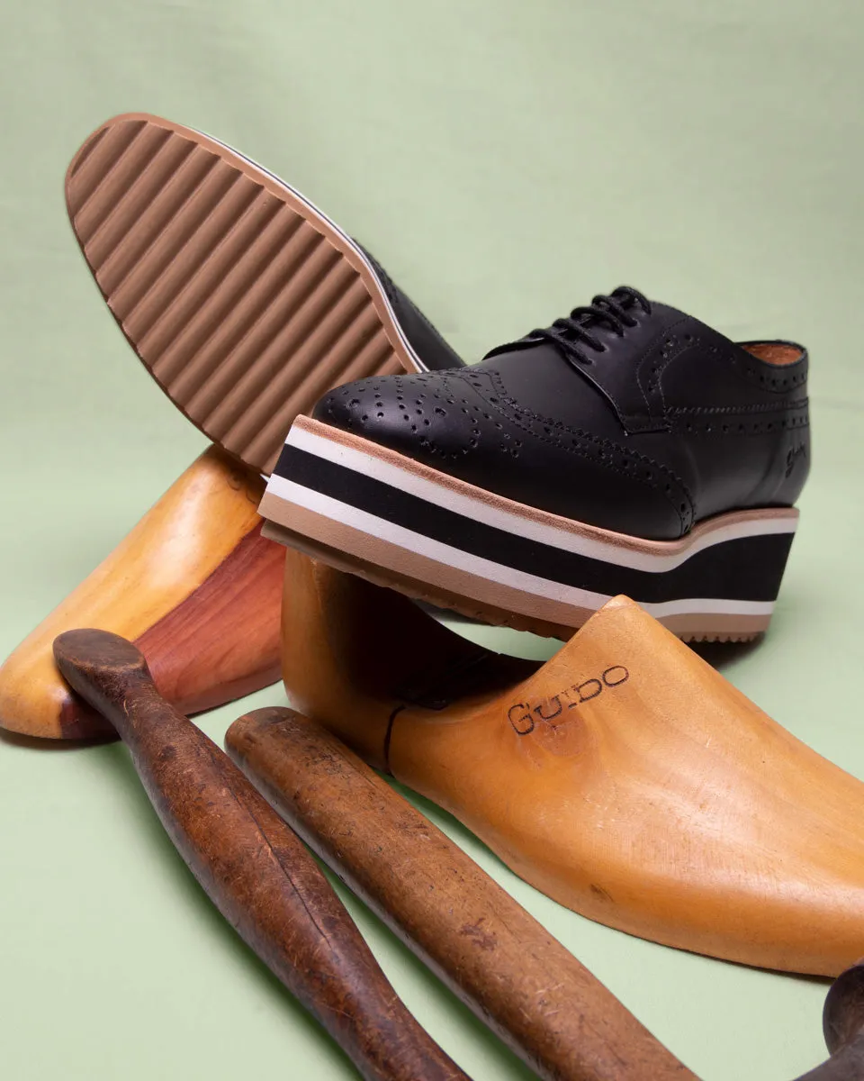 Lace-Up Milan Black