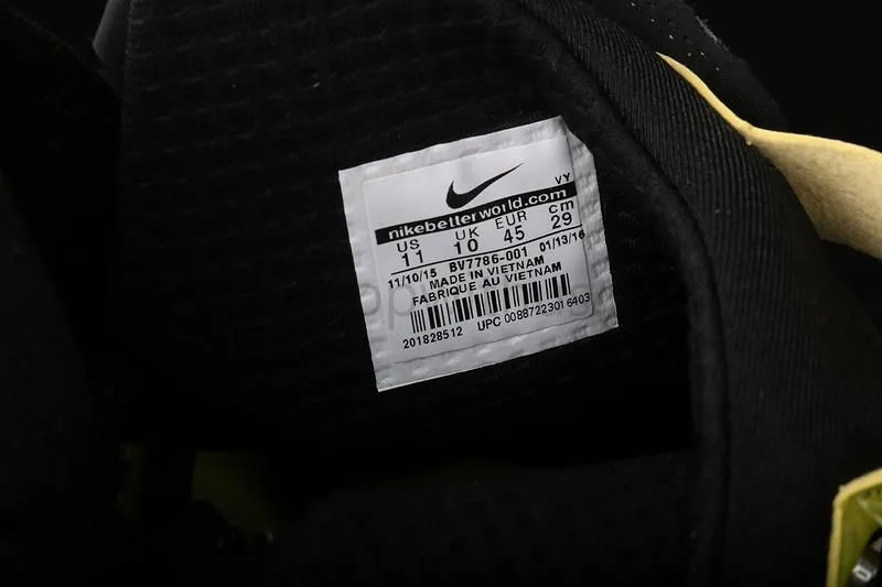 NikeMen's Air Max 720 Saturn - Black/Dynamic Yellow
