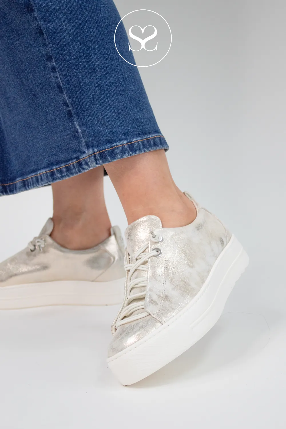 PAUL GREEN 5017 METALIC PULL ON FLATFORM TRAINERS