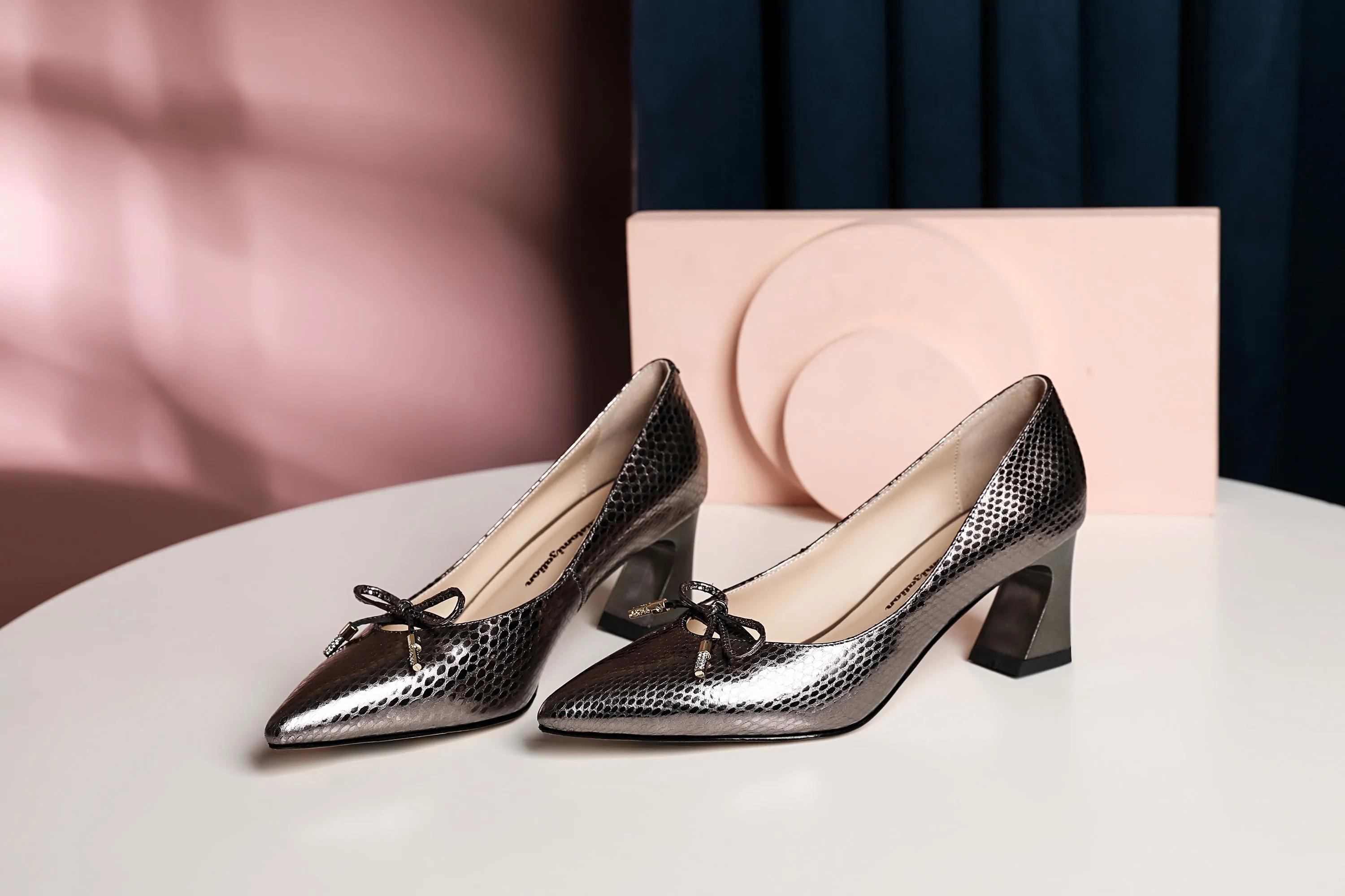 TinaCus Handmade Women's Embossed Genuine Leather Cute Bowtie Mid Spool Heel Pointed Toe Elegant Pumps